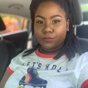 Meet your Posher, Dominique